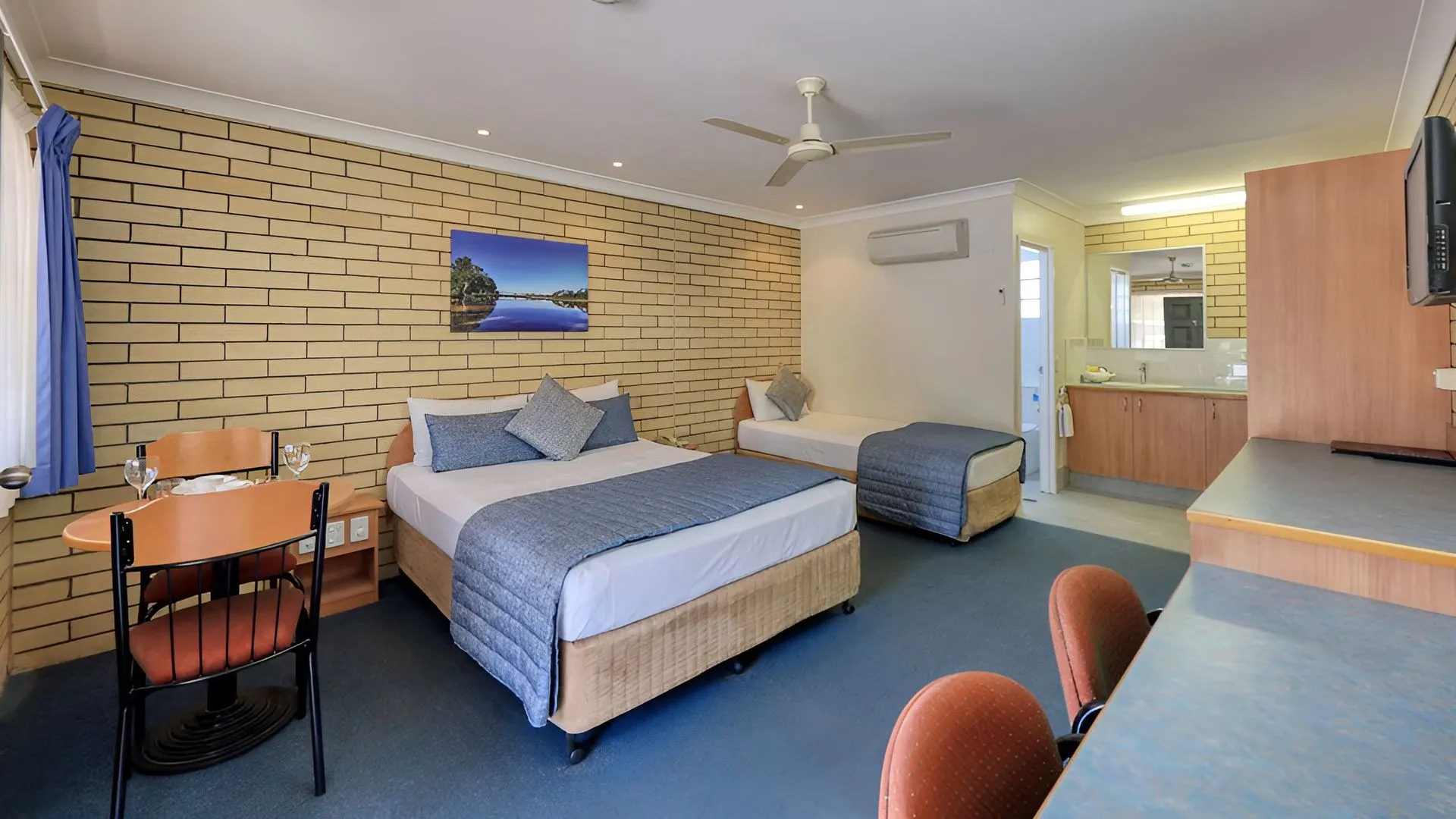 queen+and+single2-1920w